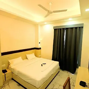 Prago By Deer Hotel